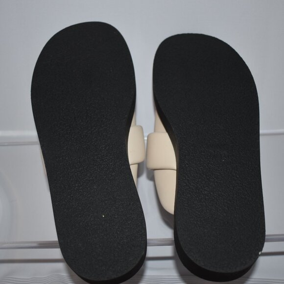 New MANGO Quilted Detail Clog Cream & Black Pebbled Leather Effect Size 41, 9-10 - Picture 6 of 7